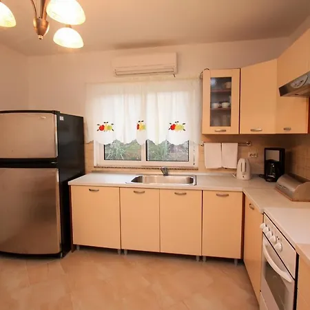 Libra Apartamento Sućuraj
